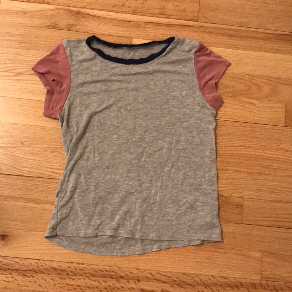 Gray AE T shirt